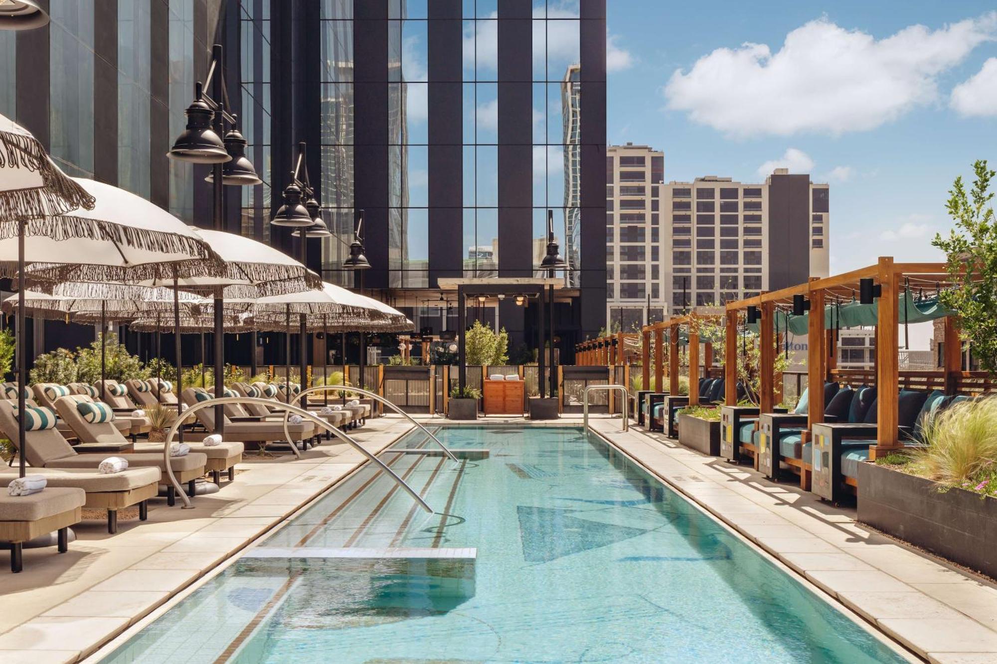 Tommie Austin, Jdv By Hyatt Hotel 3*